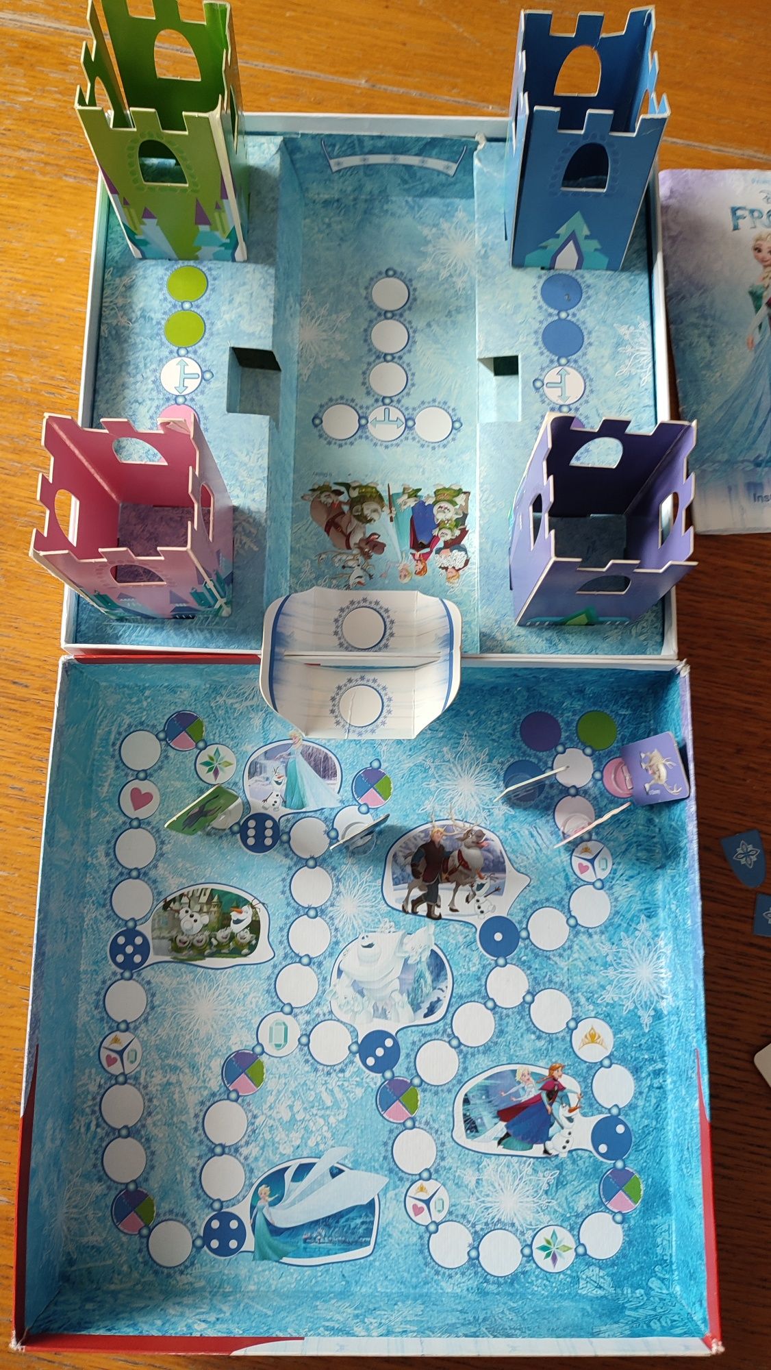 Gra przestrzenna 3D planszowa  W krainie lodu Elza