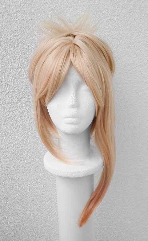 Yoimiya Genshin Impact cosplay wig blond peruka brzoskwiniowa