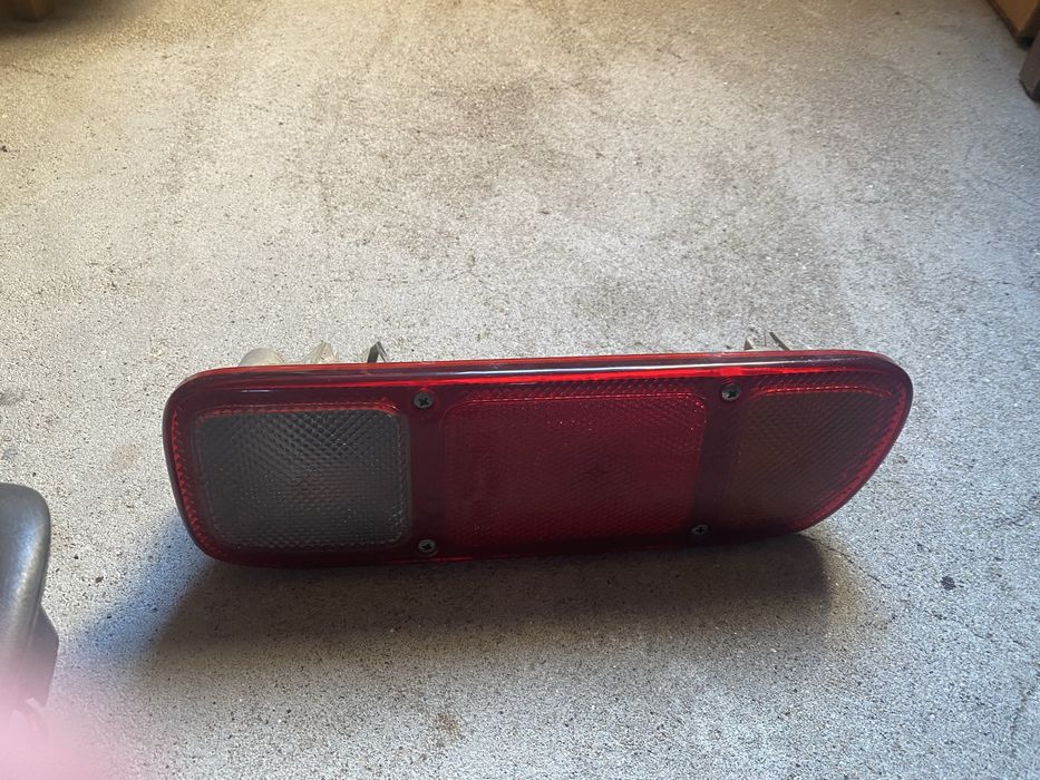 Farol nissan terrano 2 e Ford Maverick