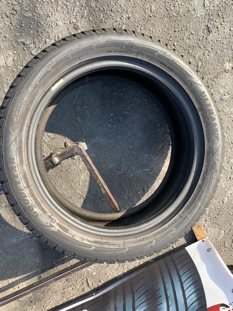 Шини 225/50 R18 Goodyear зима 2023 рік 7,7/7 мм