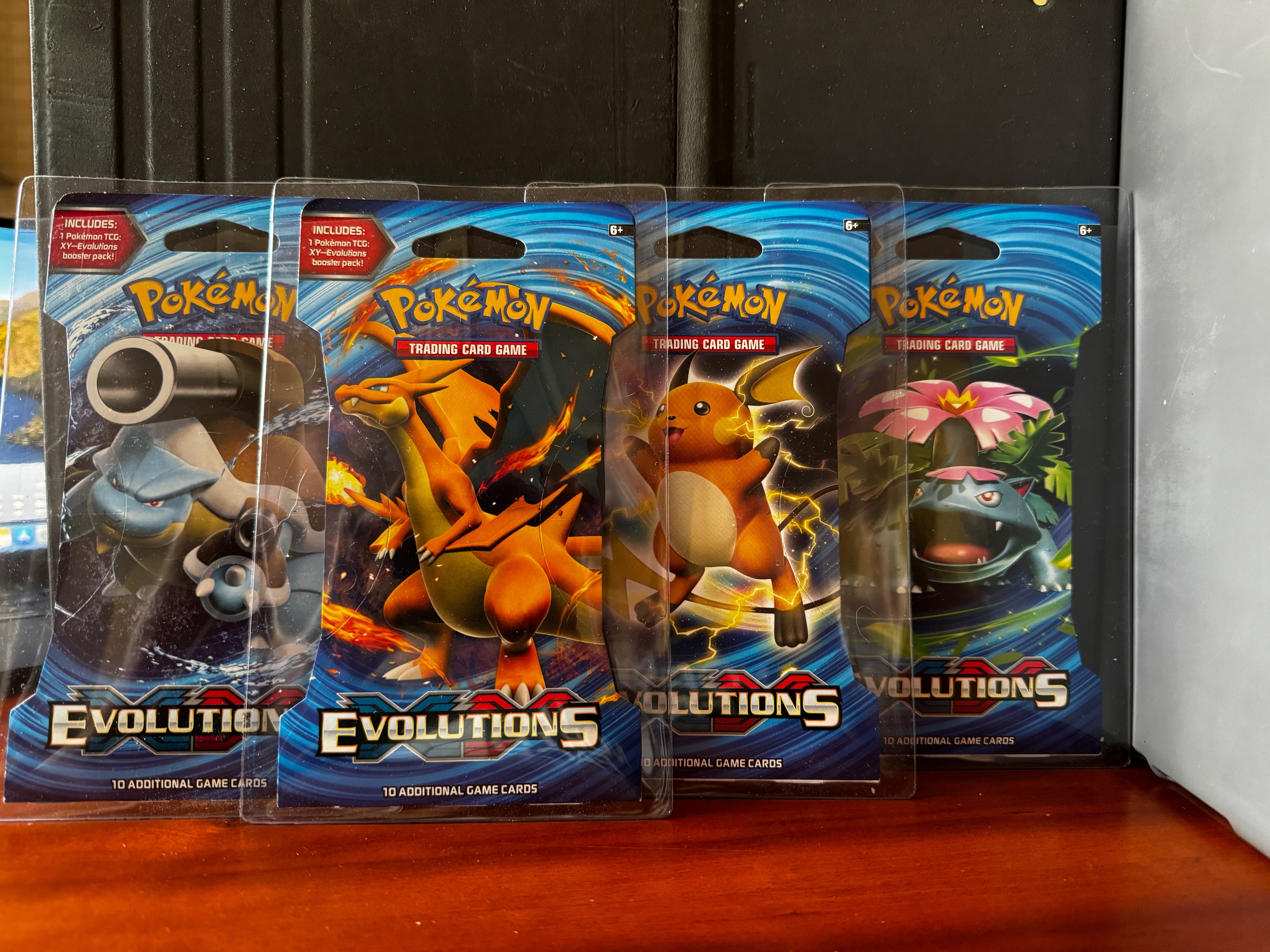 Pokemon Evolutions 2016 Booster x4