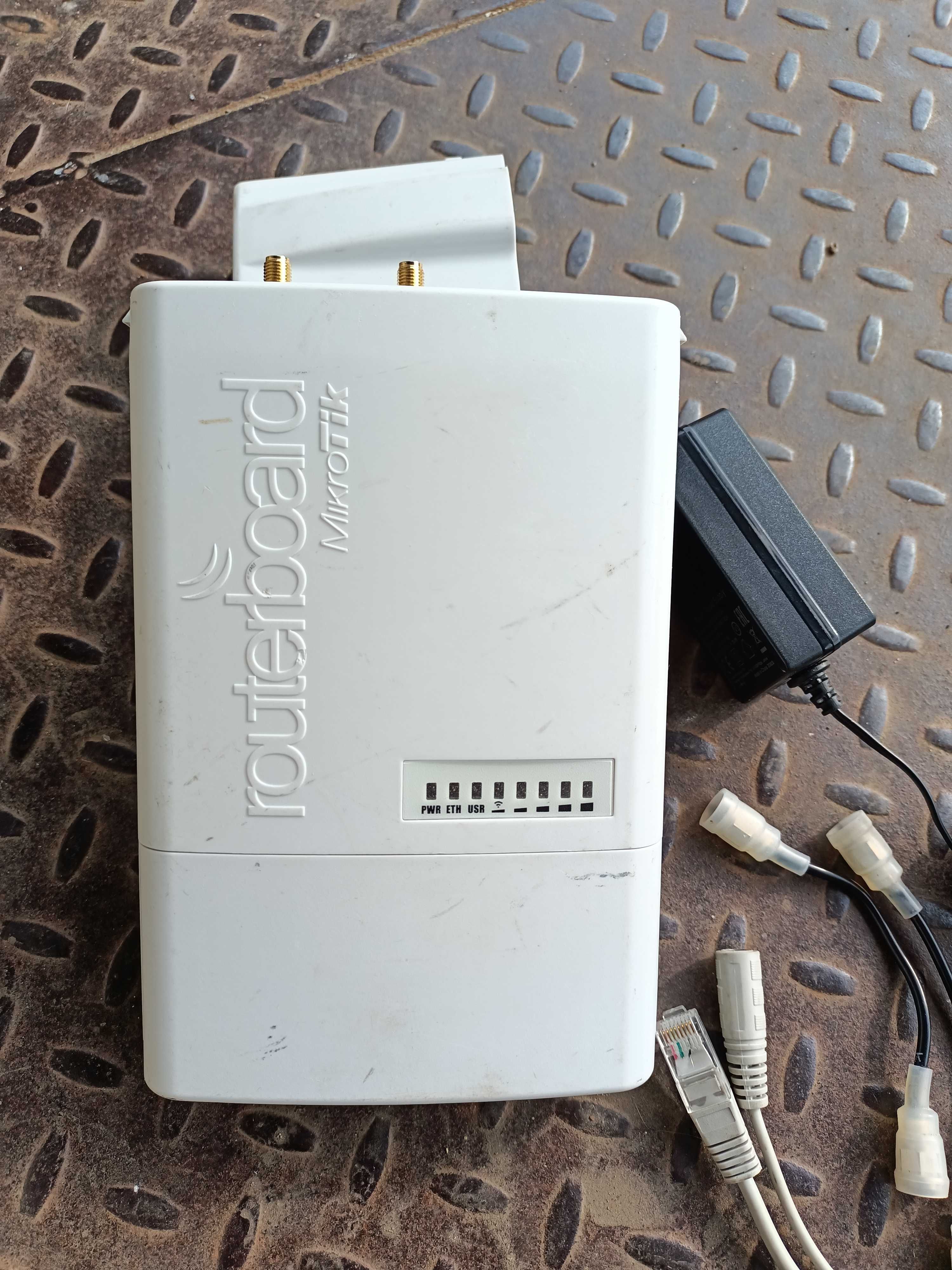 Внешняя Wi-Fi точка доступа Mikrotik BaseBox 5 (RB912UAG-5HPnD-OUT)