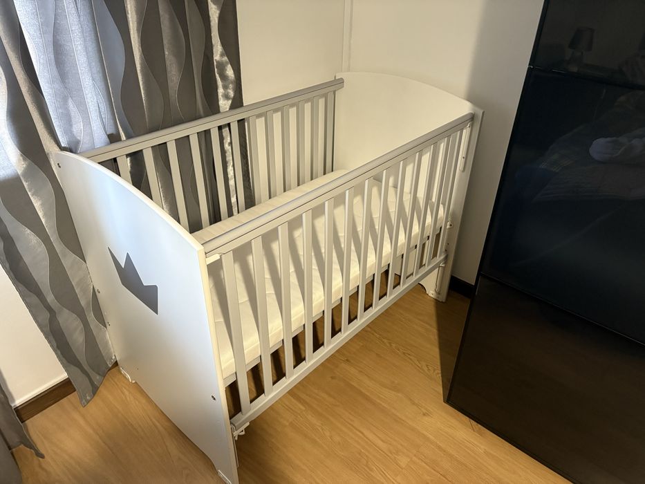 Cama c/ colchão Zippy 120x60 NOVA