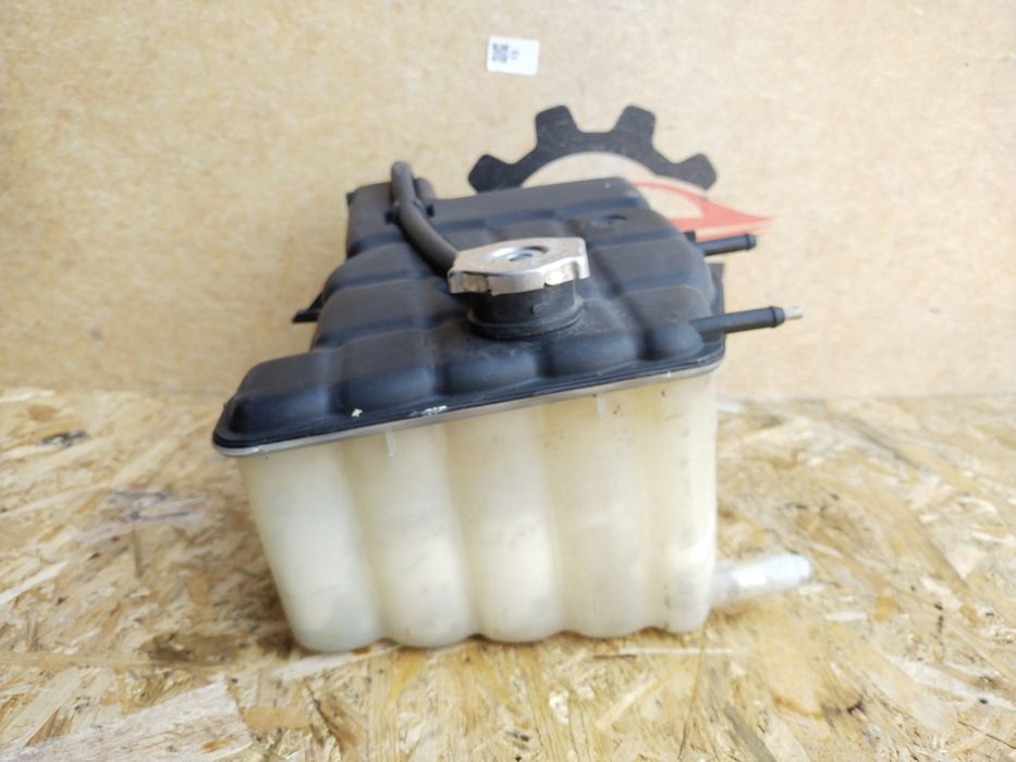 Jeep Grand Cherokee WK 2004-2010 бачок расширительный 55116873AD