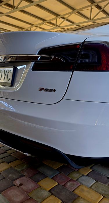 Продам Tesla S p85+