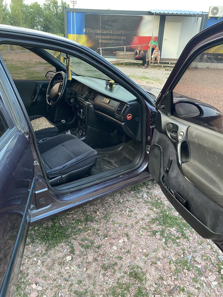Продам Opel Vektra B