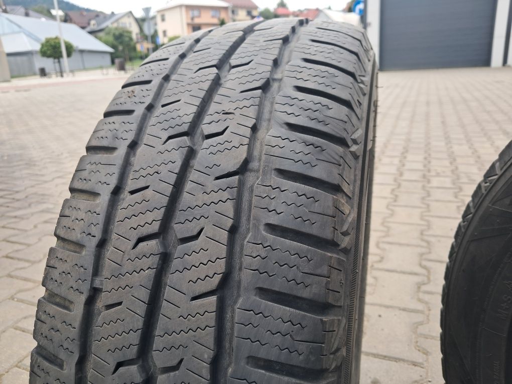 2x 215/65r16c Toyo Observe Van opony do busa VW T5 T6 Opel Vivaro Rena