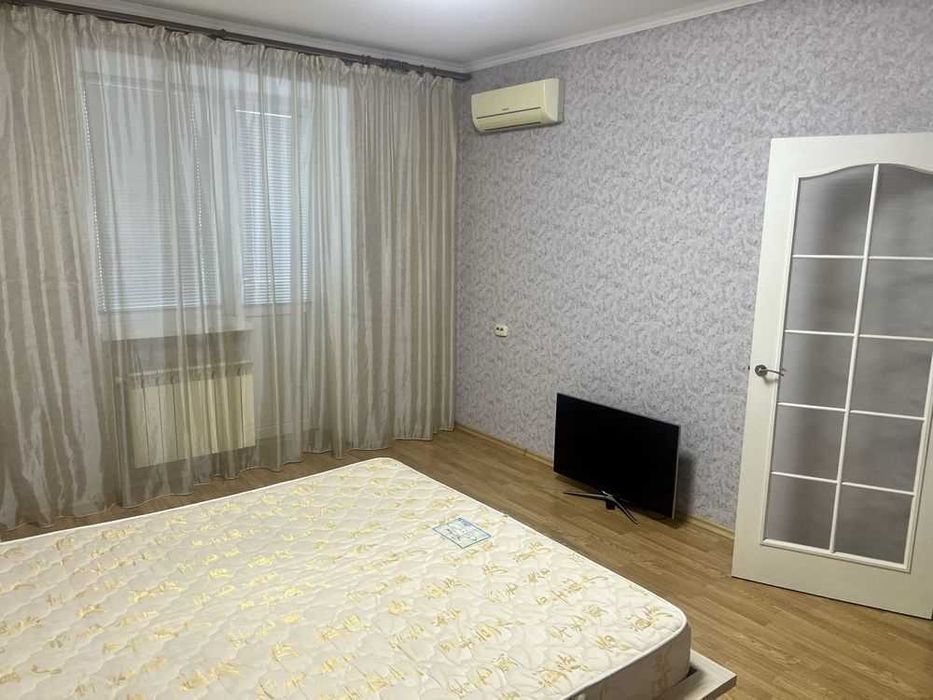 1к квартира 54м2, ЦЕГЛА, поверх 6/9, КОТЕЛ, м-н Боженко