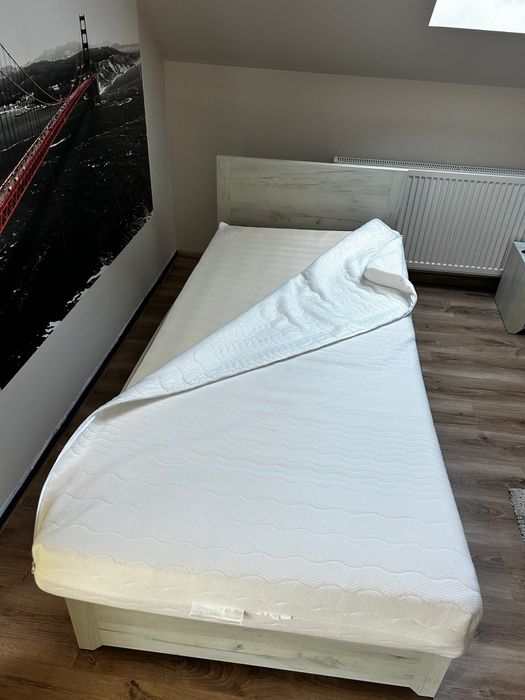 Sprzedam łóżko +materac 90x200