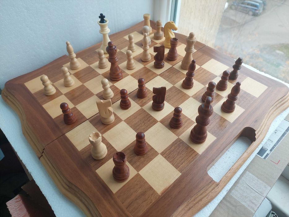 Шахматы- кейс деревянные