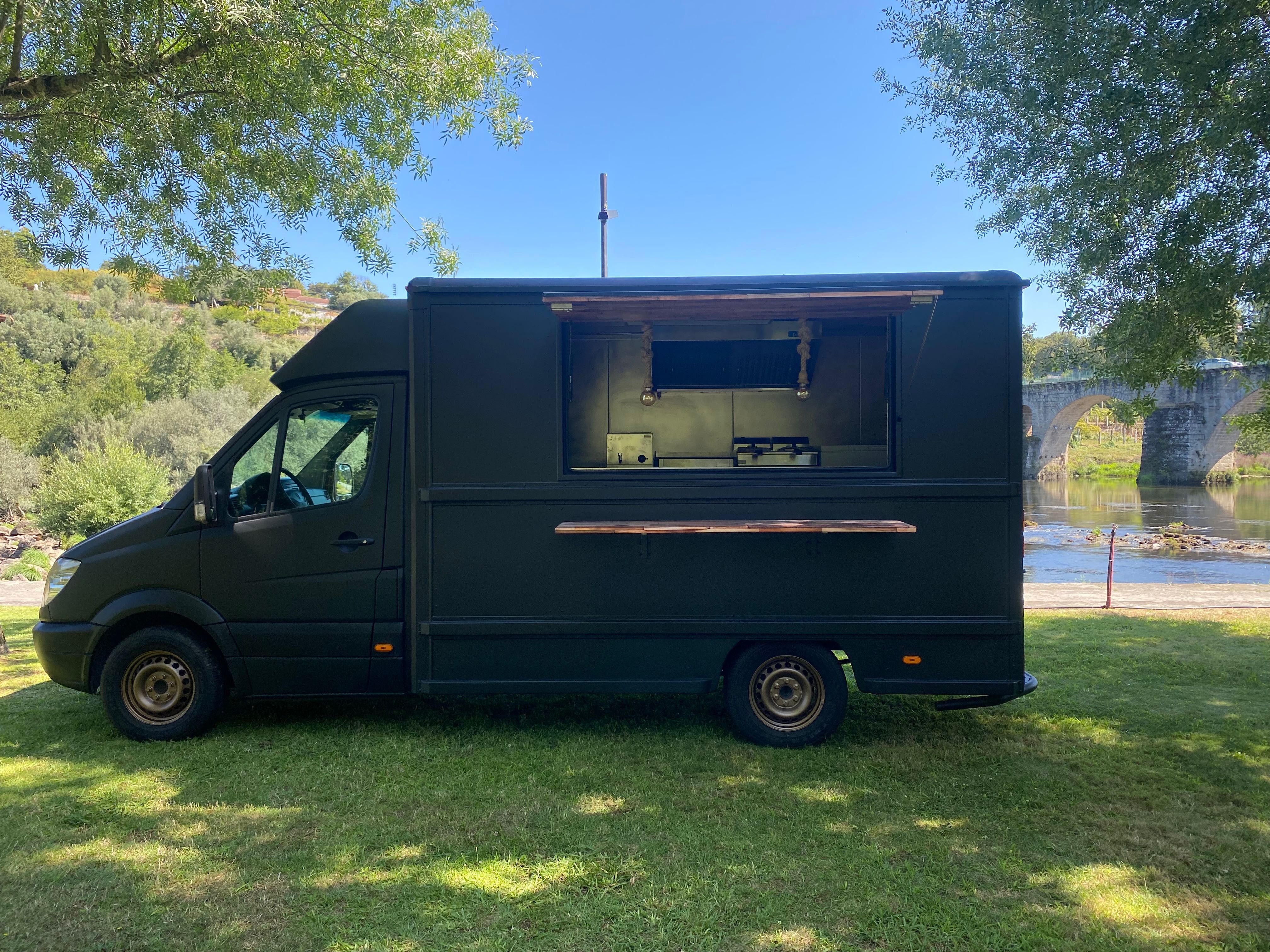 Roulote Foodtruck de sucesso Mercedes