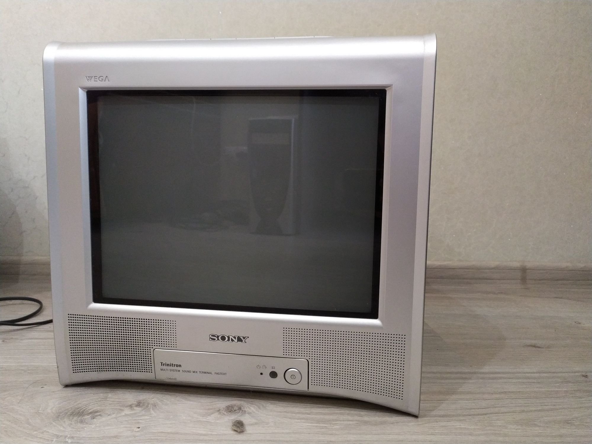 Телевізор Sony Wega Trinitron