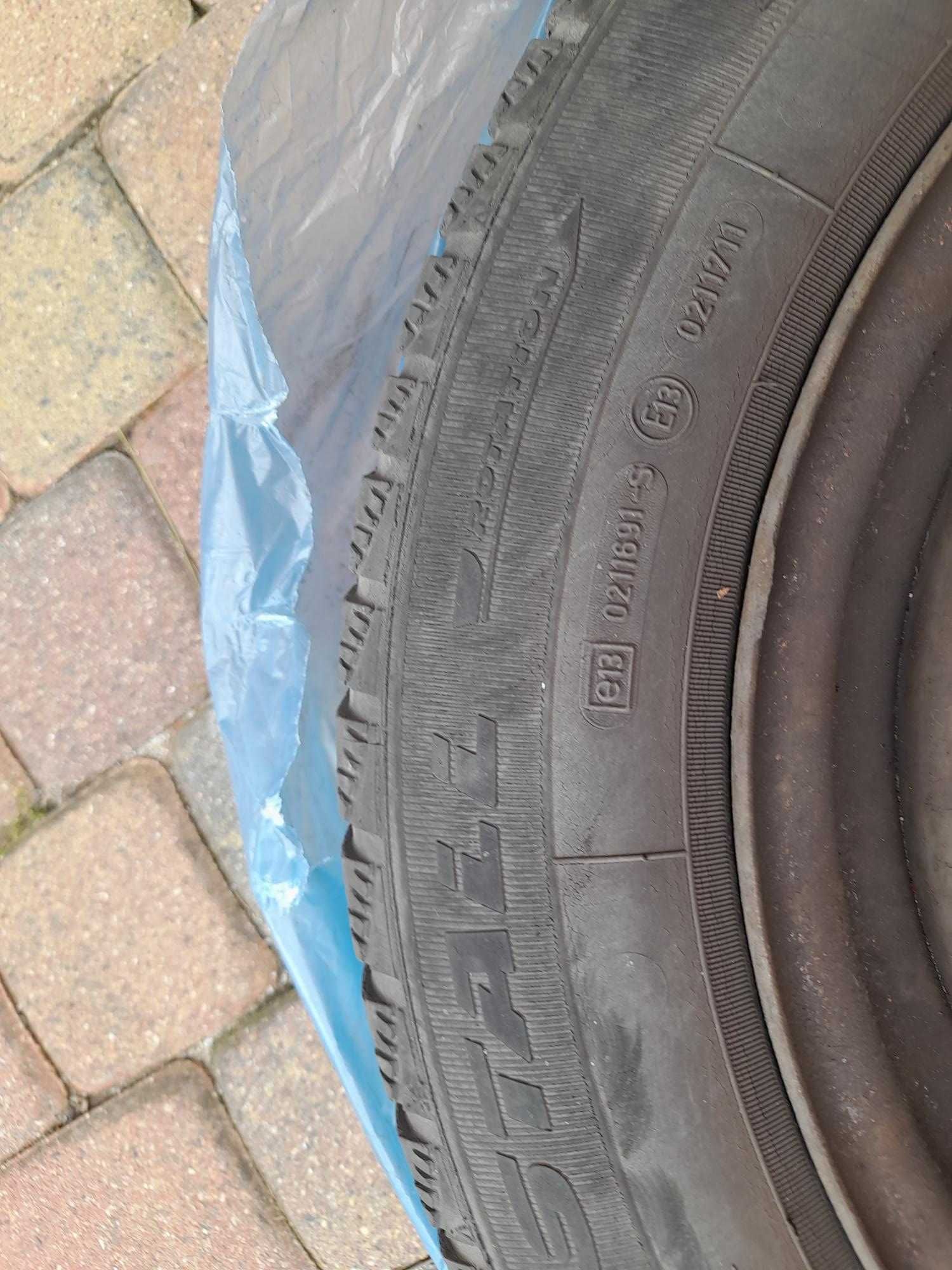 Felgi plus opony zimowe Fulda VW Polo 5x100 14 cali  (kpl 4szt)