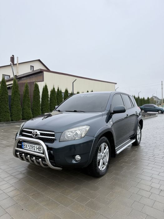 Тойота рав чотири