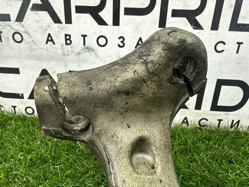 Поворотный кулак передний правый AUDI Q5 FY 2.0 DAYB 2018