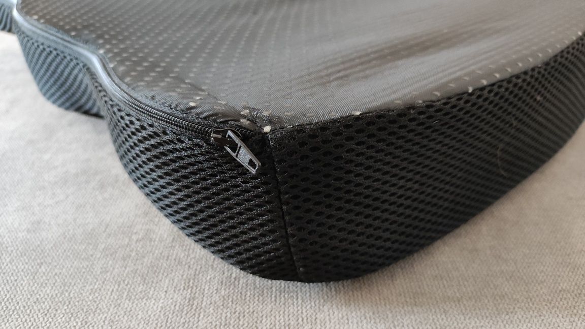 Ergonomiczna poduszka ortopedyczna do siedzenia z profilem
