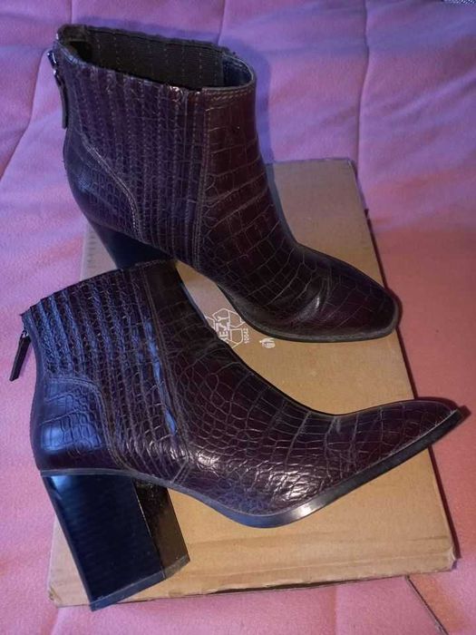 Botas ZARA, Tamanho 39, Usadas 2 Vezes - Como Novas!