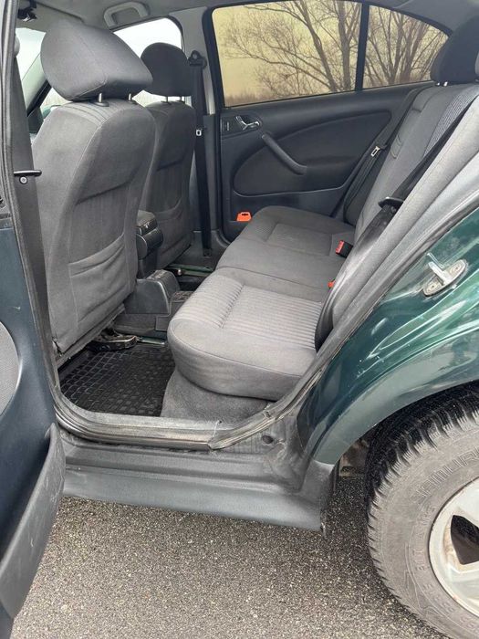 Продам Skoda Oktavia 2.0 газ/бензин