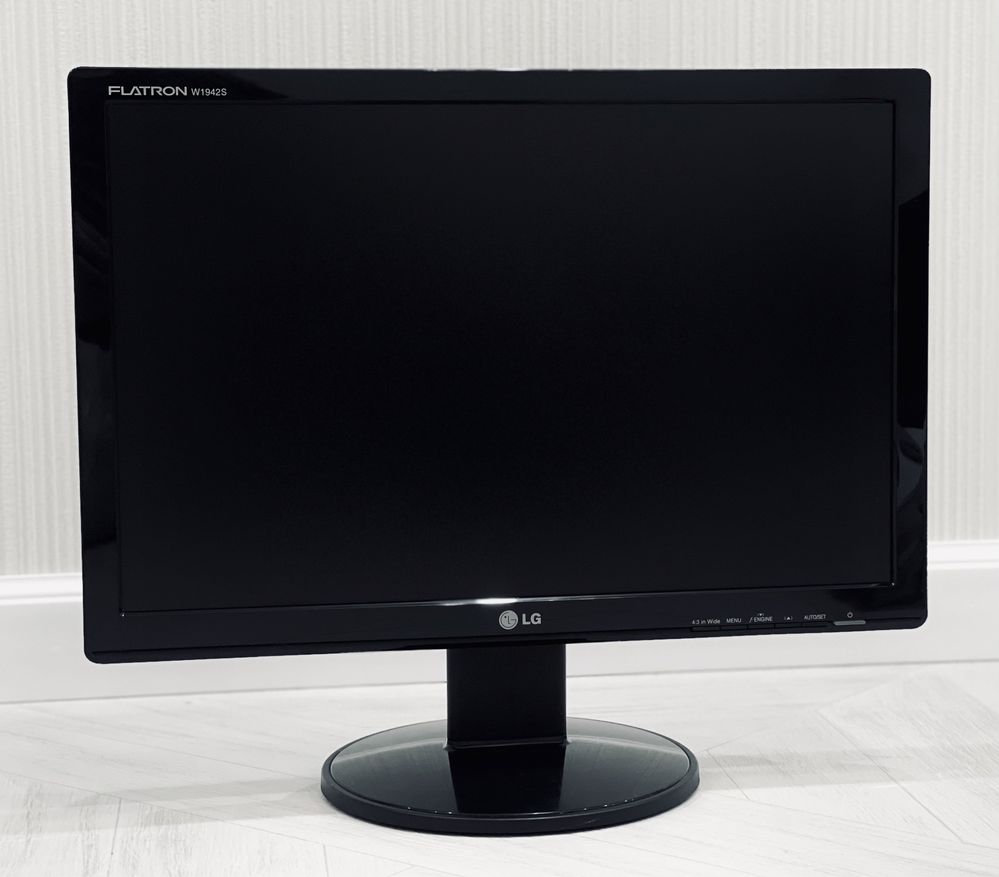 Монитор 19" LG Flatron W1942S-PF