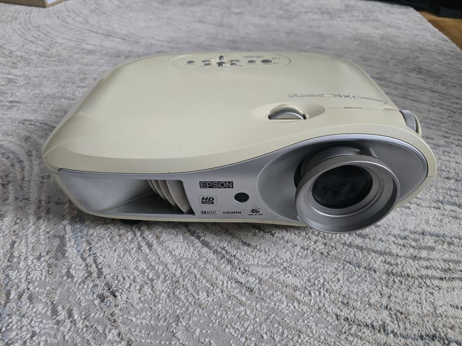 Projektor EPSON EMP-TW 600, sprawny 100%