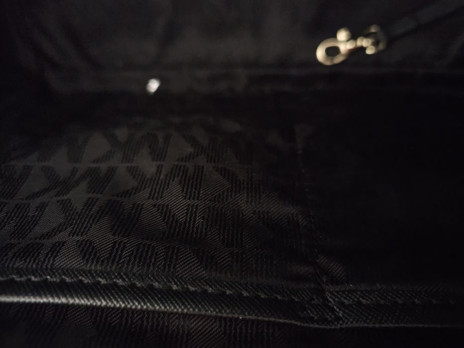 Torebka kuferek Michael Kors