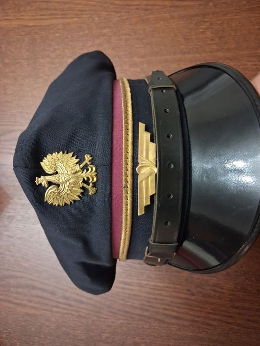 Czapka kolejowa pkp