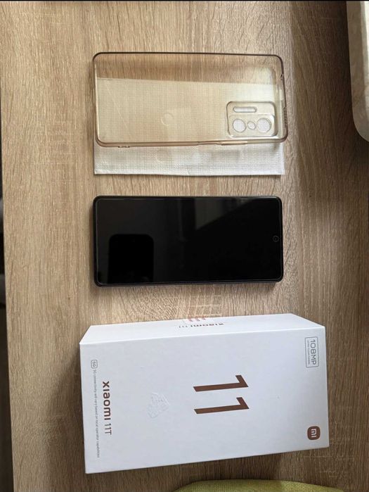 Xiaomi 11T 8/128GB + etui i zapasowa szyba ochronna. Stan Idealny
