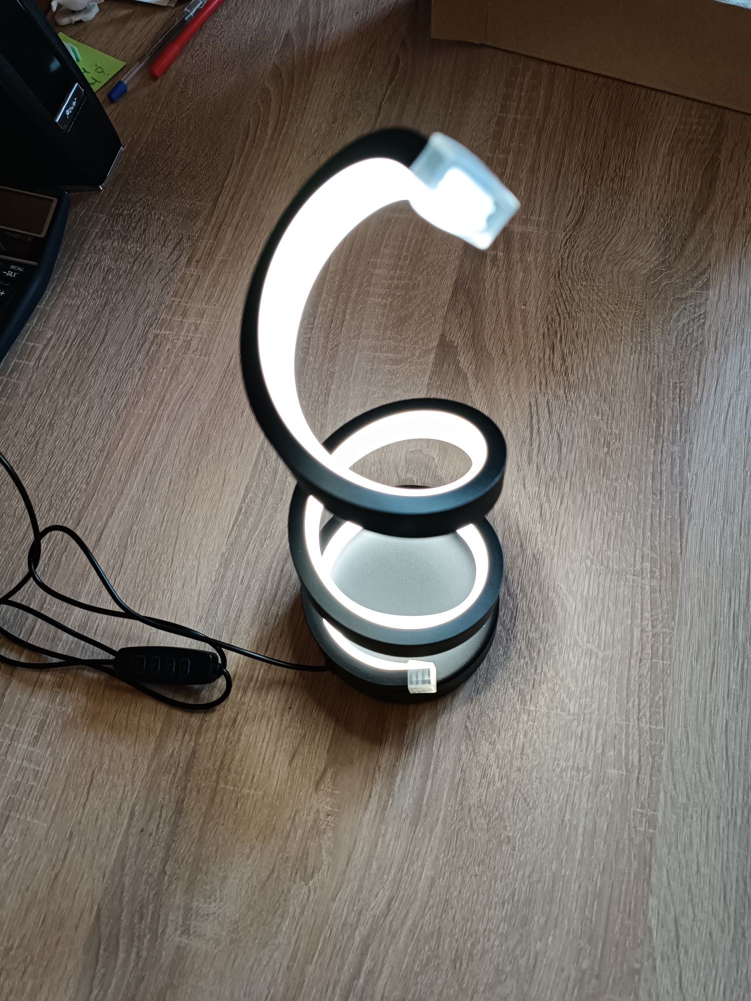 Spiralna lampa stołowa LED z możliwością ściemniania zasilacz gratis!!