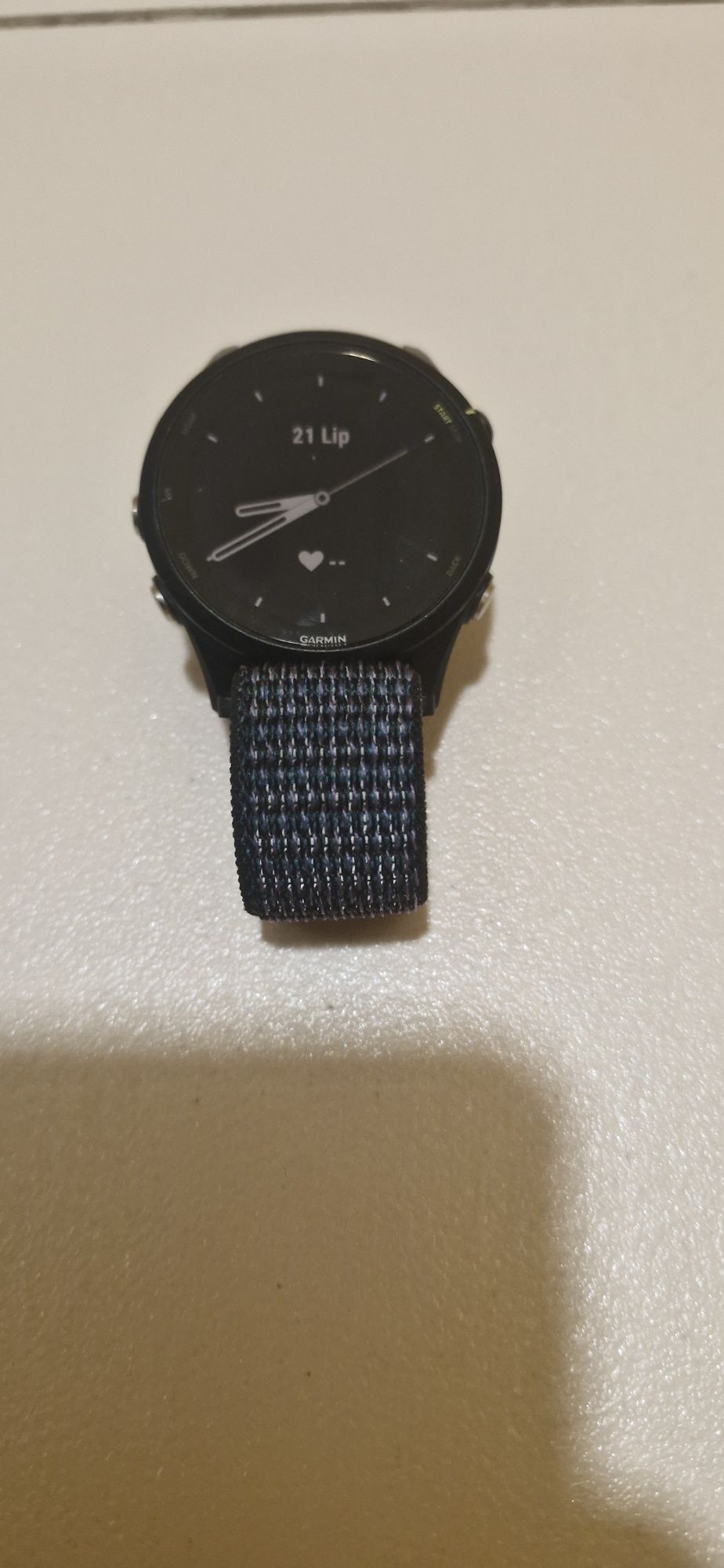 Garmin  255 music