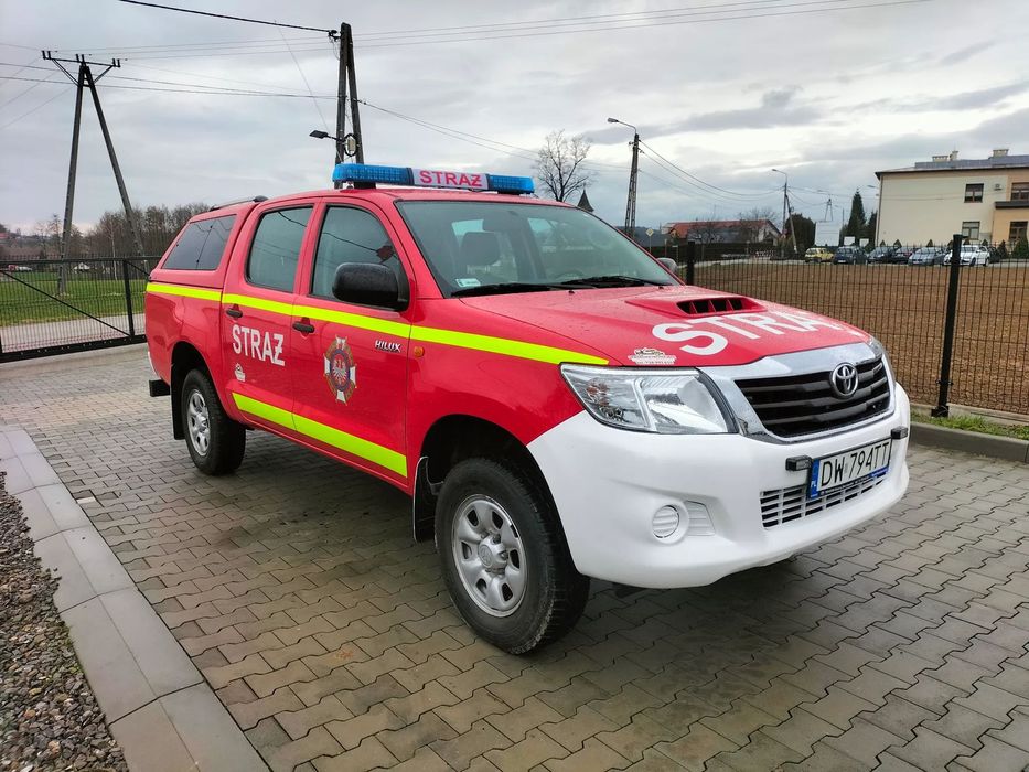 Toyota Hilux 2.5D 4x4, straż, strażacki, pożarniczy  Gaśniczy, specjalny, operacyjny,