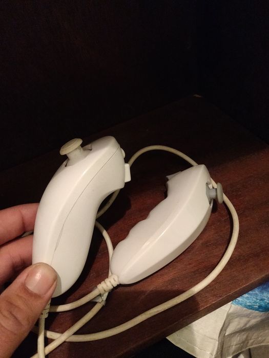 Consola Wii com chip e diversos jogos