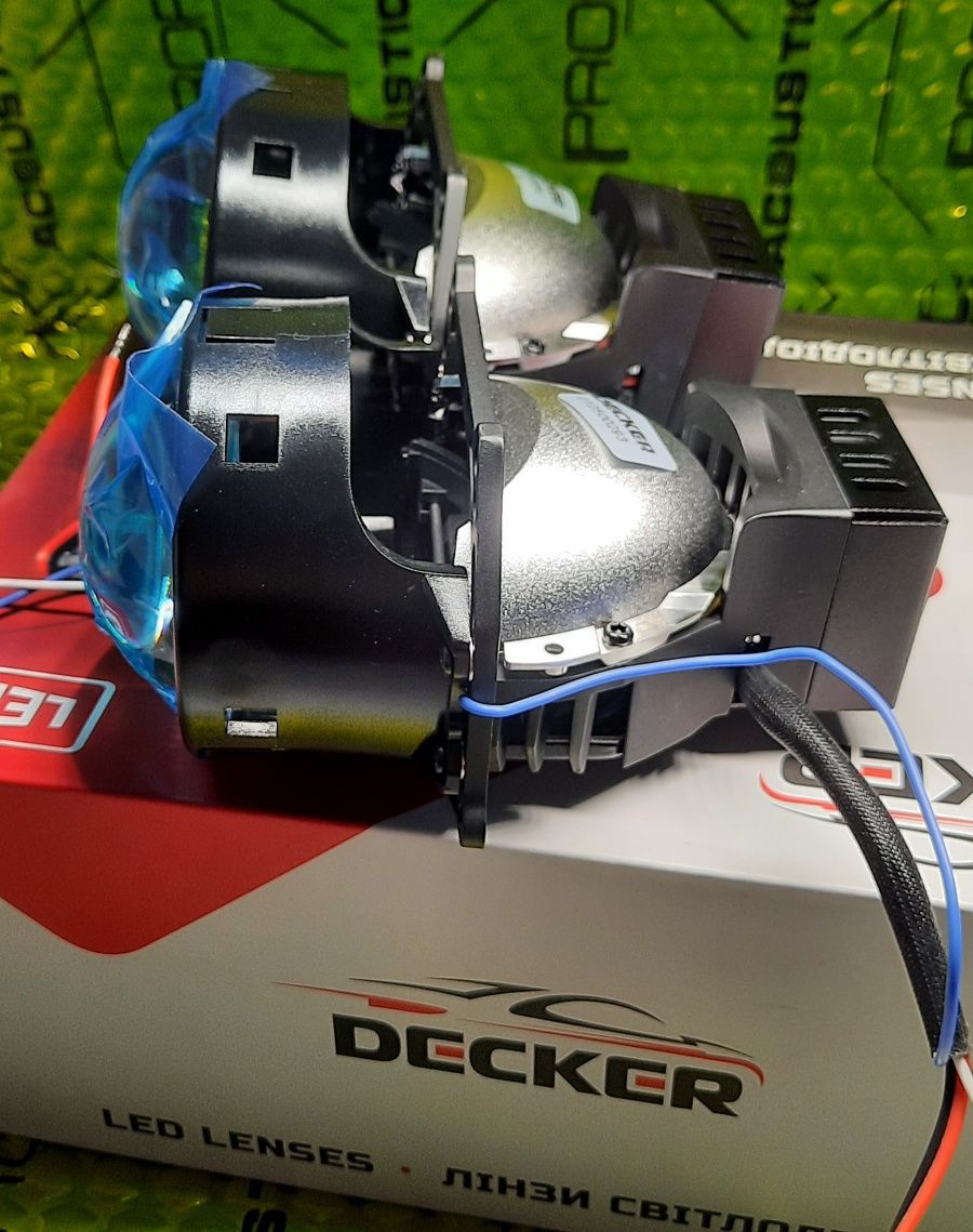 Бі лед  лінзи для вантажівок на 24 вольта( євро 5/6) Decker R 4, 3.0"