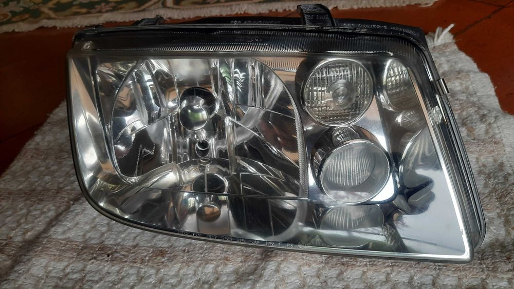 Faróis originais VW Bora 1999