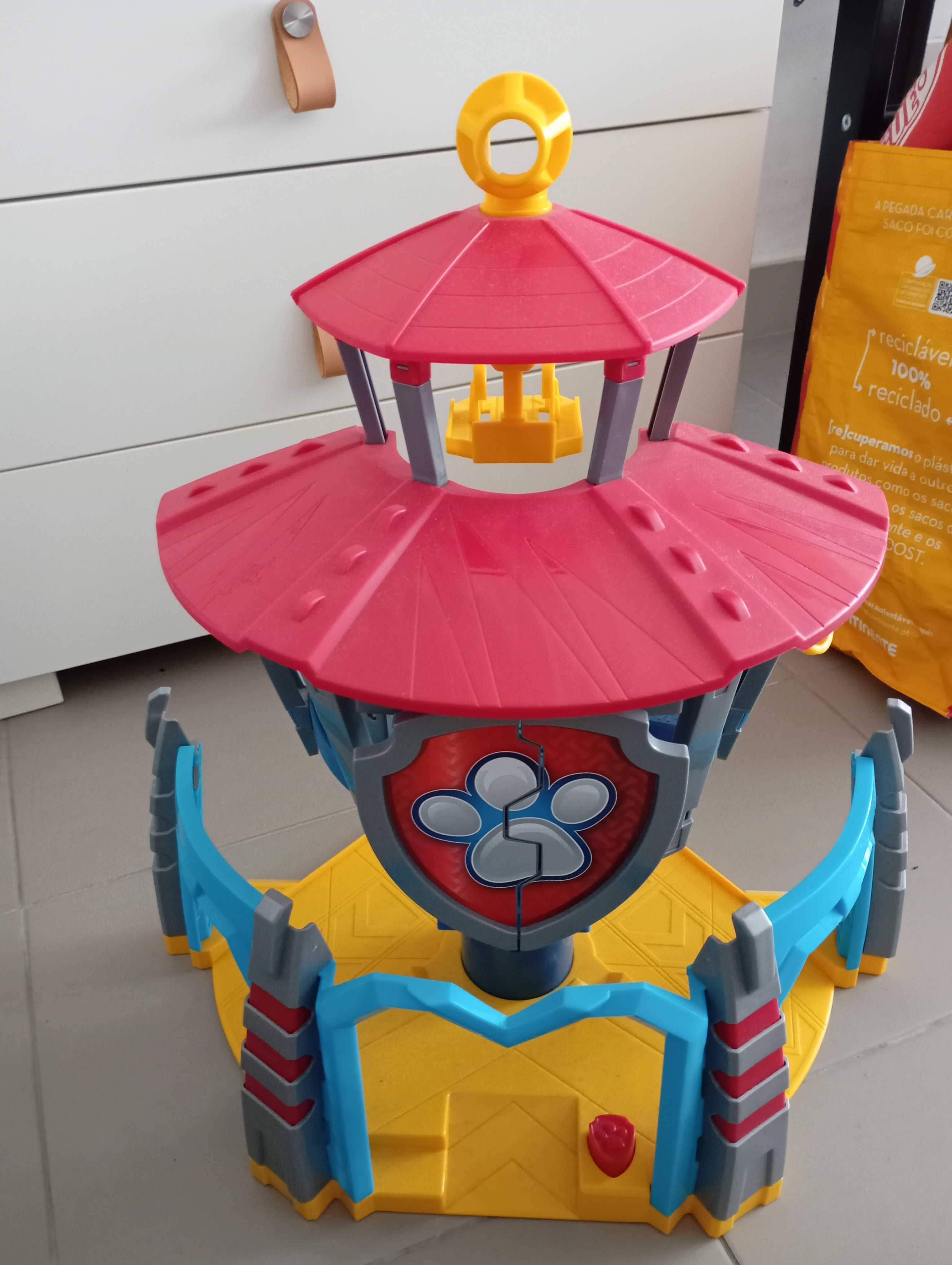 Torre da patrulha pata