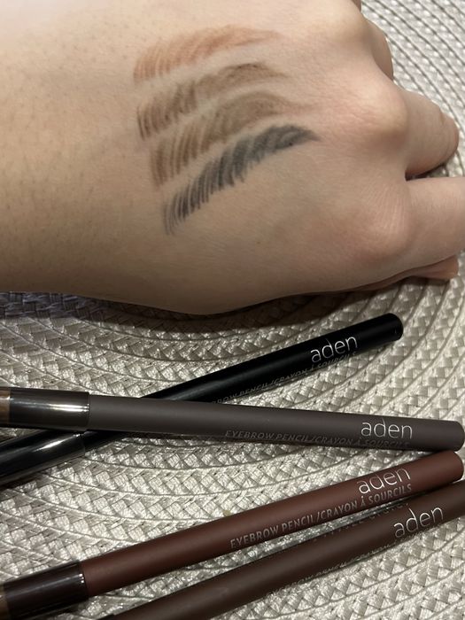 Олівець для брів Aden eyebrow pencil зі щіточкою