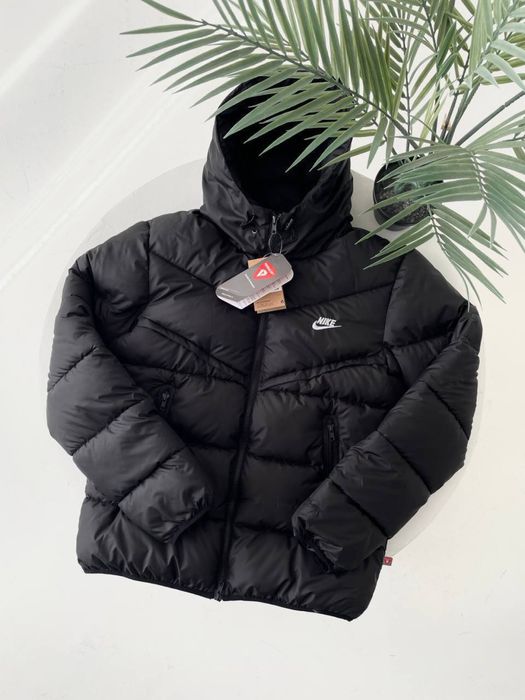 Пуховик Nike storm fit