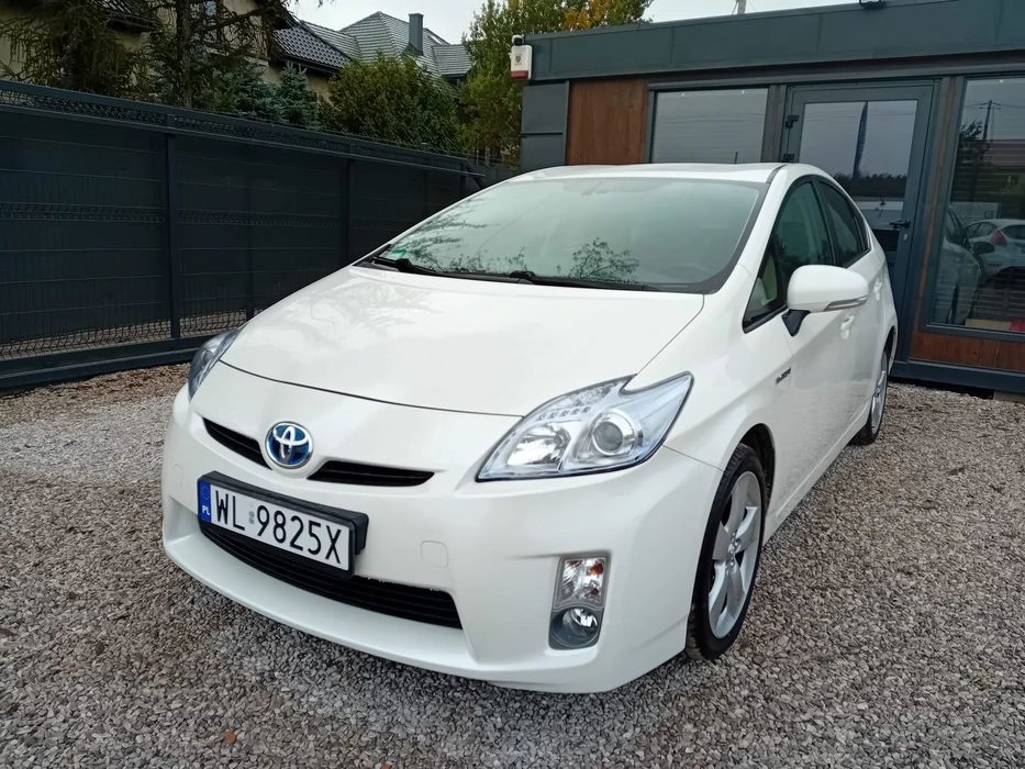 Toyota Prius 1.8 Hybryda 136KM Serwis Zadbany