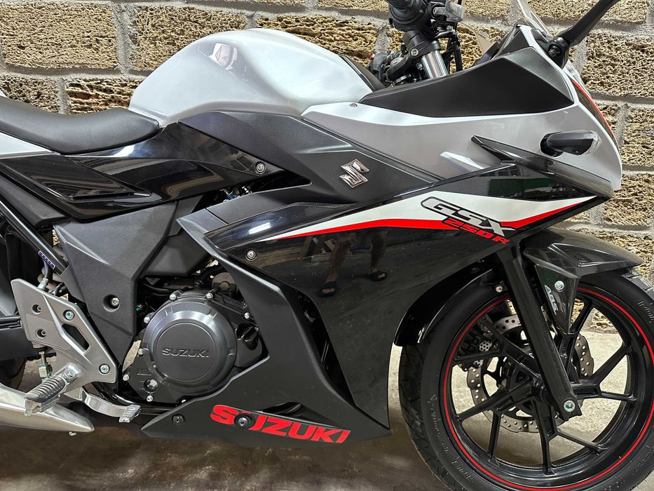 Suzuki GSX 250R з Японії