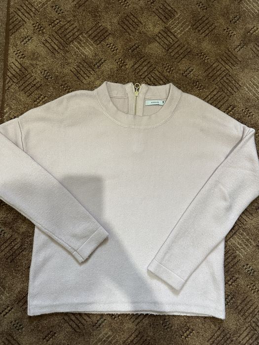 Светр ніжно розовий