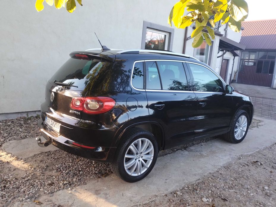 Tiguan 2.0tdi cr 4motion dsg skóry Alu18 LED panorama pdc hak tempomat