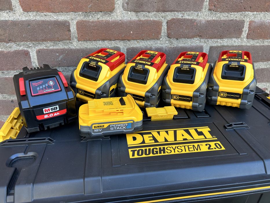 Акумулятор батарея DeWalt 18v DCBP318 3.5ah, flexvolt 12ah 9ah 2025pik