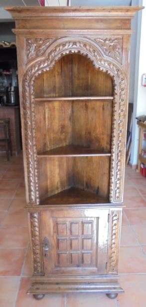 Móvel cantoneira em carvalho antigo