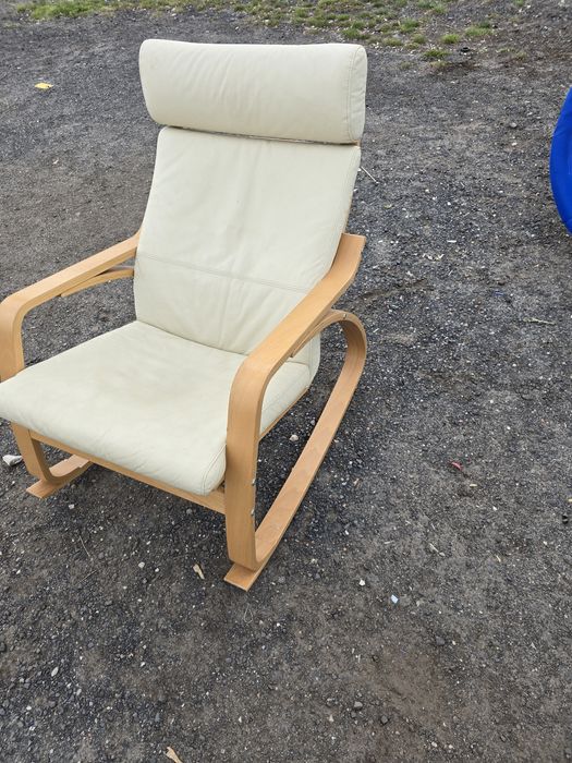 Fotel bujany IKEA POANG + podnóżek skóra