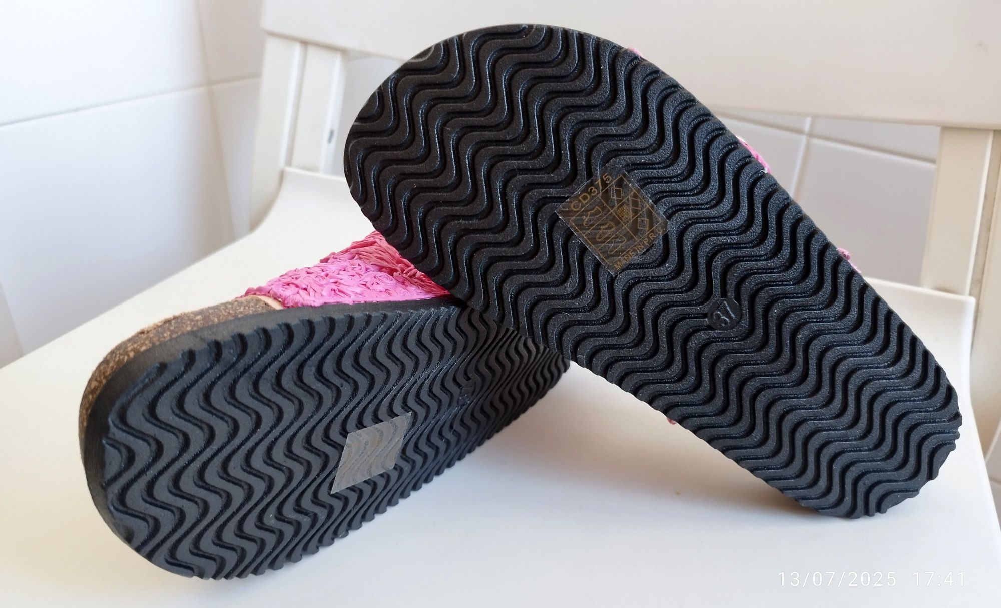 Chinelas senhora rosa