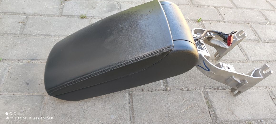 Podłokietnik Czarny Skóra Audi A6 C6 3.0 TDI Q Sedan 04 Blask Gołdap