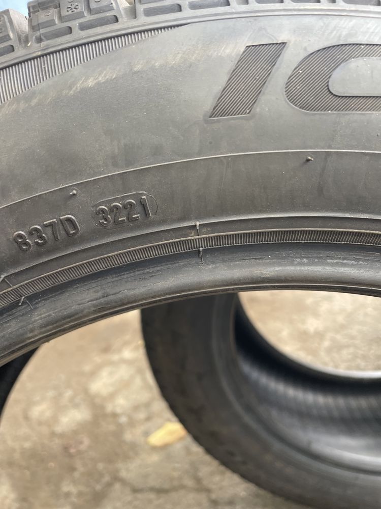 Шини зимова Pirelli Winter Ice Zero 215/55R17 98H, Шина , Резина ,