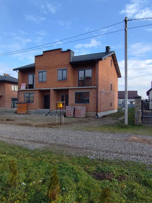 Продається котедж