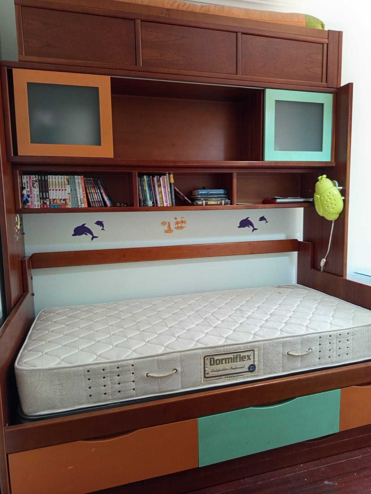 Cama estudio com arrumação