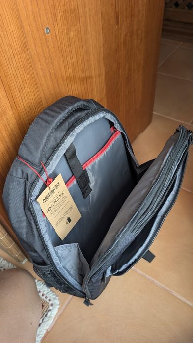 Vendo mochila American Tourister