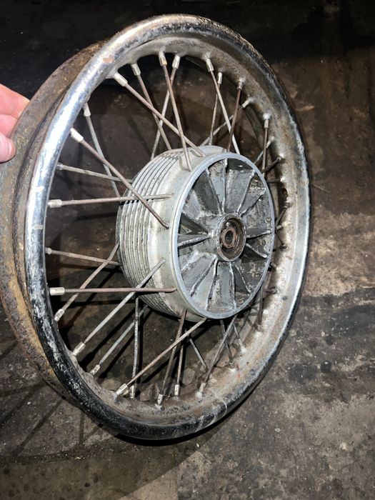 Ява диск 16r старушка гарний диск